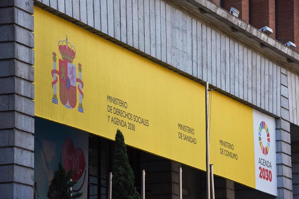 Archivo - Fachada de la sede del Ministerio de Derechos Sociales, Consumo y Agenda 2030.