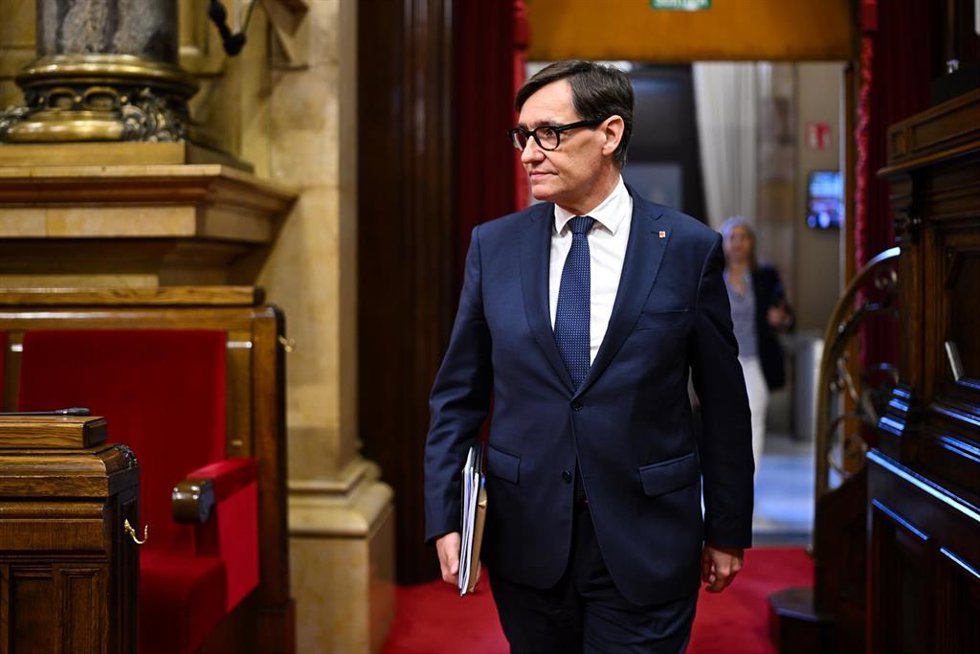 El president de la Generalitat de Catalunya, Salvador Illa, durante una sesión de control al Govern, en el Parlament de Catalunya, a 17 de junio de 2026, en Barcelona, Catalunya (España). Además de sesión de control al presidente de la Generalitat, Salvad