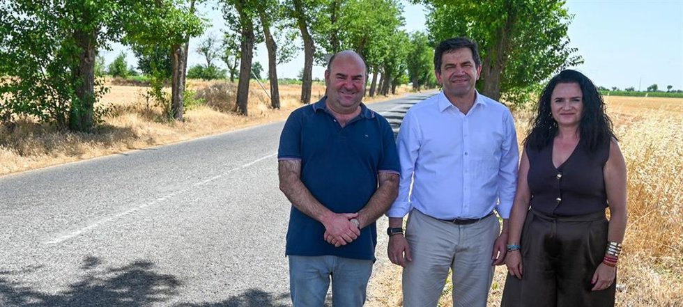 El presidente de la Diputación de Ciudad Real, Miguel Ángel Valverde, en Llanos del Caudillo.