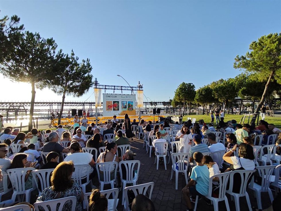 Festival de Huelva en el Paseo de la Ría.