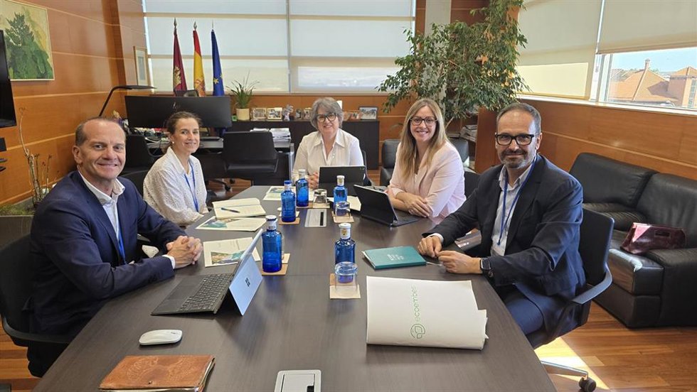C-LM avanza con Ecoembes en la negociación del convenio marco para reforzar la recogida selectiva de envases