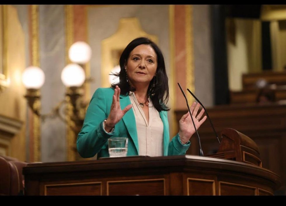 La secretaria general del PSOE de Córdoba y diputada por la provincia, Rafi Crespín, en el Congreso de los Diputados.