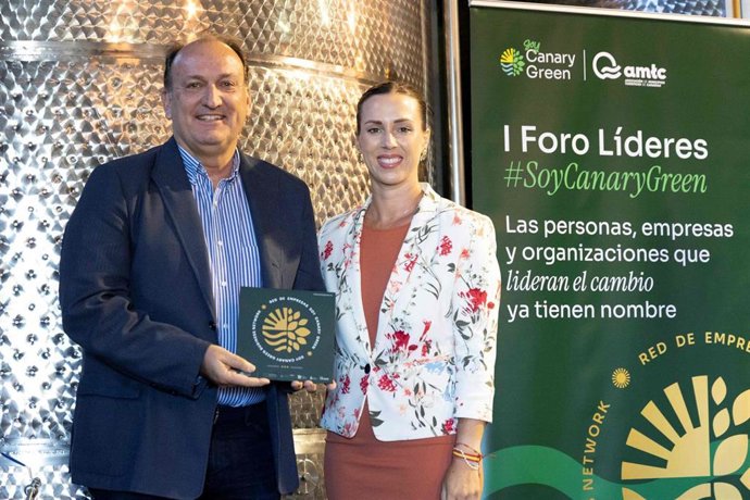 Ricardo Fernández de la Puente, director de Relaciones Institucionales del Grupo Loro Parque, en el I Foro de Líderes 'Soy Canary Green', donde Siam Park, Loro Parque y Poema del Mar han sido reconocidos con el premio a la excelencia sostenible