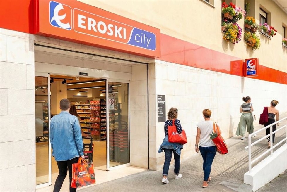 Archivo - Supermercado Eroski