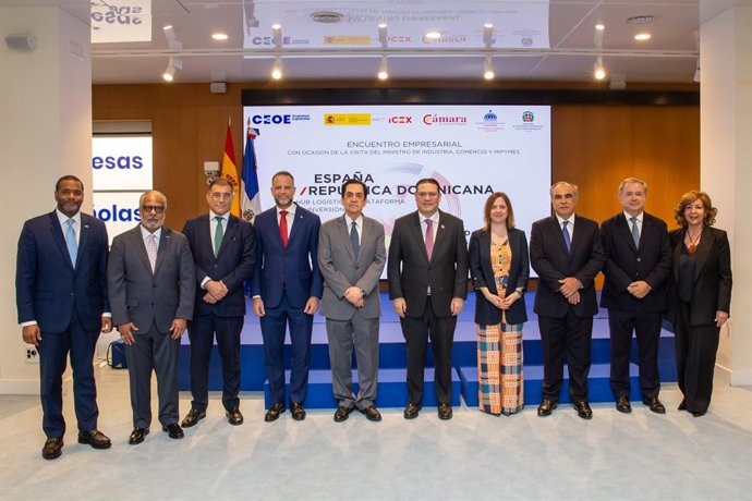 Foto de familia Encuentro Empresarial España-República Dominicana en CEOE
