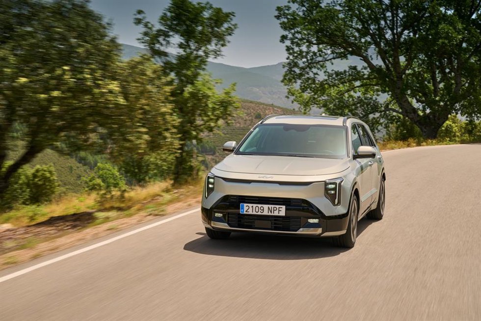 Kia Niro se renueva con más tecnología, nuevo diseño y una gama solamente híbrida desde 34.750 euros