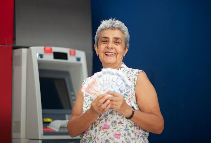 Archivo - Perú.- ¡Atención, pensionista ONP! Conoce las fechas de pago en agosto
