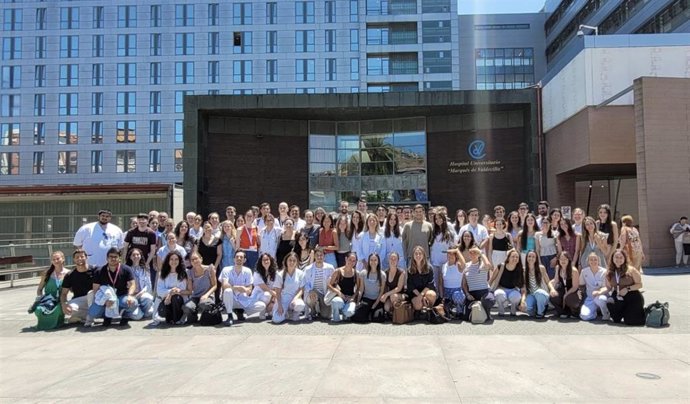 Valdecilla da la bienvenida a 120 nuevos residentes