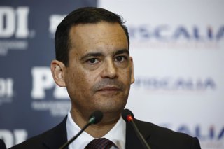 Santiago 19 de mayo 2026. El Fiscal Nacional subrogante Roberto Garrido,  entrega detalles del procedimiento realizado esta madrugada en Temucuicui, comuna de Ercilla, en el que participaron la PDI, Carabineros y apoyo a reo del Ejercito. En la
