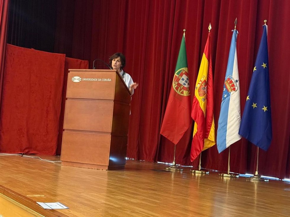 La directora general de Fundación eAtlantic, Marian Elorza, durante su participación n la asamblea general de la Conferencia de Rectores de las Universidades del Suroeste Europeo (CRUSOE) en A Coruña (Galicia)