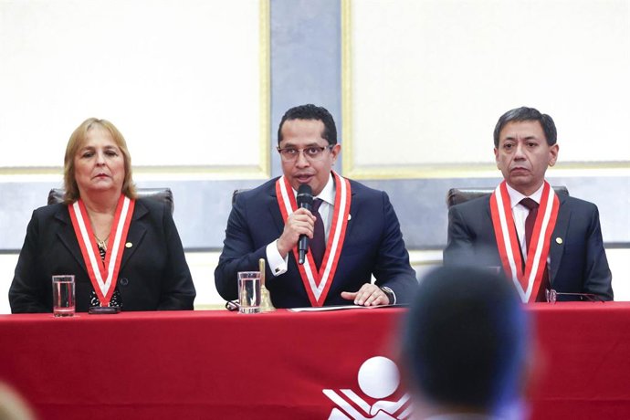 Perú.- Elecciones 2026: JNE entregará hoy credenciales a 130 diputados electos