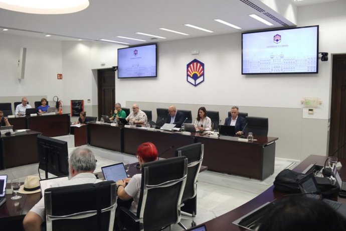 Sesión ordinaria de consejo de gobierno de la UCO.