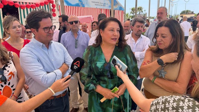 La coordinadora nacional de Agricultura y Desarrollo Rural del Partido Popular (PP), Carmen Crespo, en la feria de El Ejido.