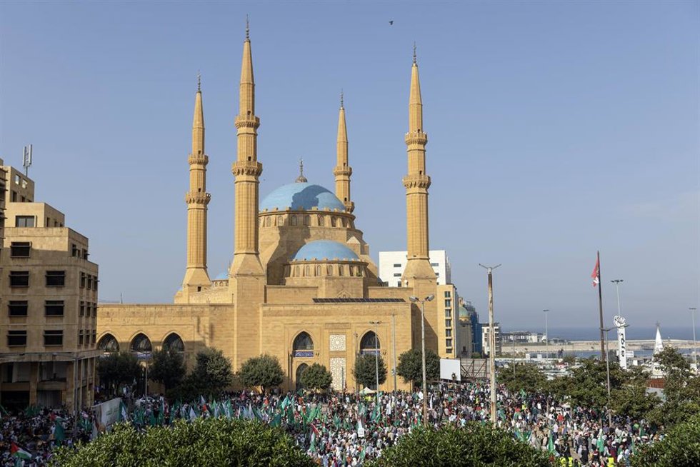 Archivo - Mezquita Al Amin en el centro de Beirut