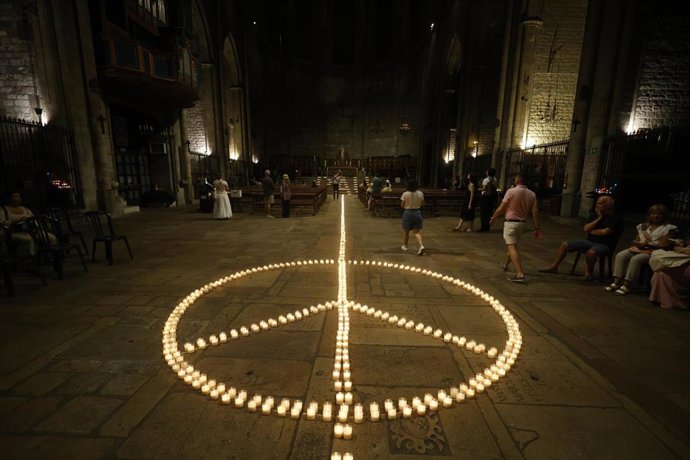 Celebración de la Nit de les Esglésies, en la Basílica Santa María del Pi, a 26 de junio de 2026, en Barcelona, Catalunya (España). Esta apertura nocturna excepcional del templo, enmarcada dentro de la celebración de la tercera edición de la Nit de les Es