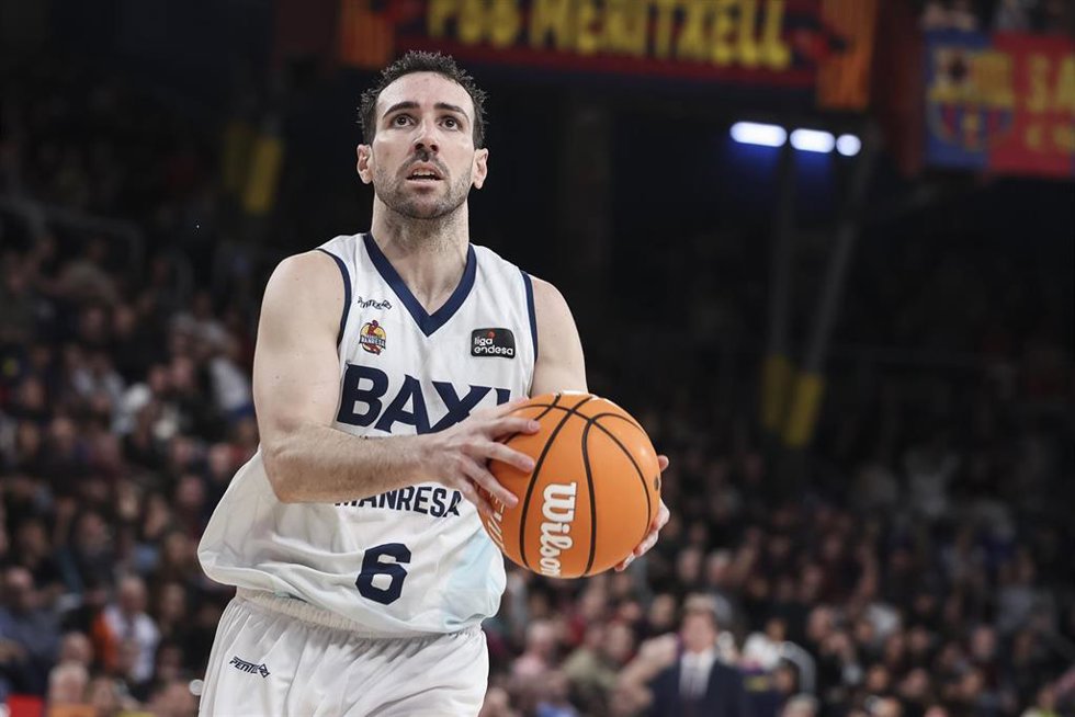 Archivo - Ferran Bassas, en un partido con el Bàsquet Manresa.