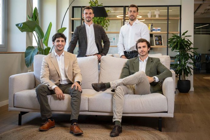 Equipo de Iqana.