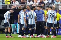 Messi comenzará contra Jordania en el banquillo