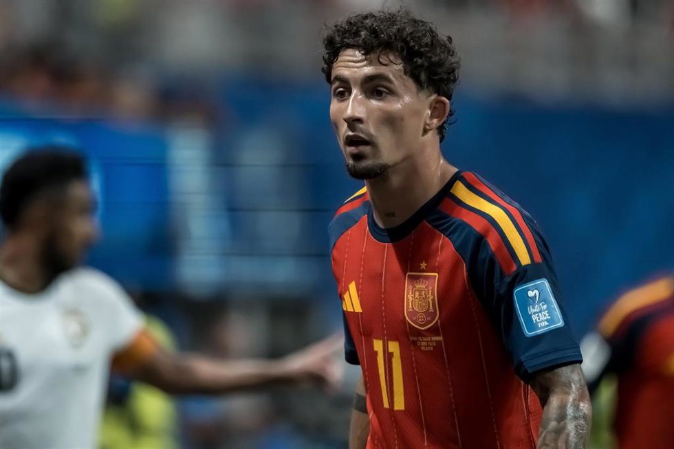 Yéremi Pino durante un partido de España en el Mundial 2026
