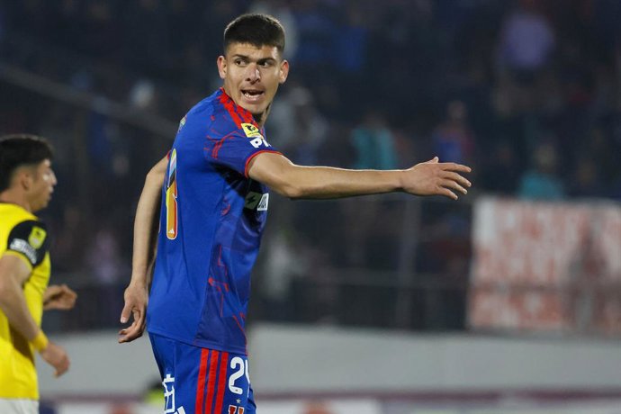 Chile.- Lucas Romero está en México para sellar si salida de Universidad de Chile