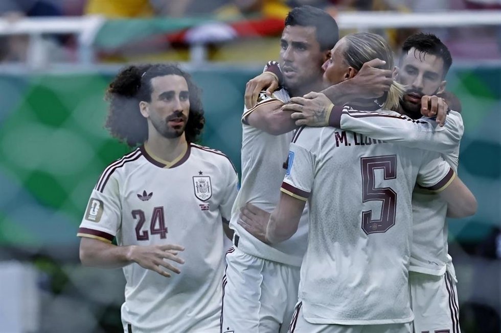 Cucurella, Rodri, Llorente y Baena celebran el 0-1 en el Uruguay-España del Mundial 2026
