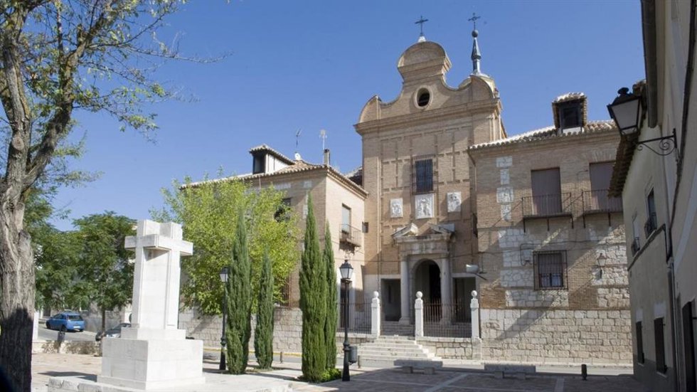 El convento de la Encarnación de Agustinas Recoletas se construye a partir de 1639 según trazas de Fray Lorenzo de San Nicolás, y es uno de los más importantes conjuntos conventuales de la Comunidad de Madrid