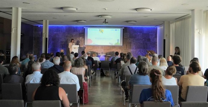 Presentación del proyecto para cartografiar las cuevas sumergidas del litoral andaluz e identificar especies de arrecifes