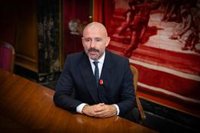 El PP cree que Vox ya asume que Sánchez es el "enemigo" y fija líneas rojas para pactar, como respetar derechos LGTBI