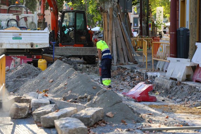 Archivo - Imagen de recurso de obras repavimentación en el Casco antiguo