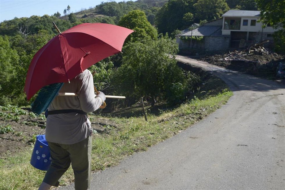 Once comunidades en aviso por fuertes tormentas y altas temperaturas este domingo con máximas rozando los 40 grados