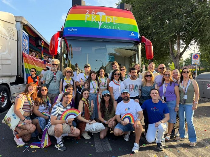 El delegado de Igualdad, José Luis García, en la manifestación por el Día Internacional del Orgullo Lgtbiq+ en Sevilla.