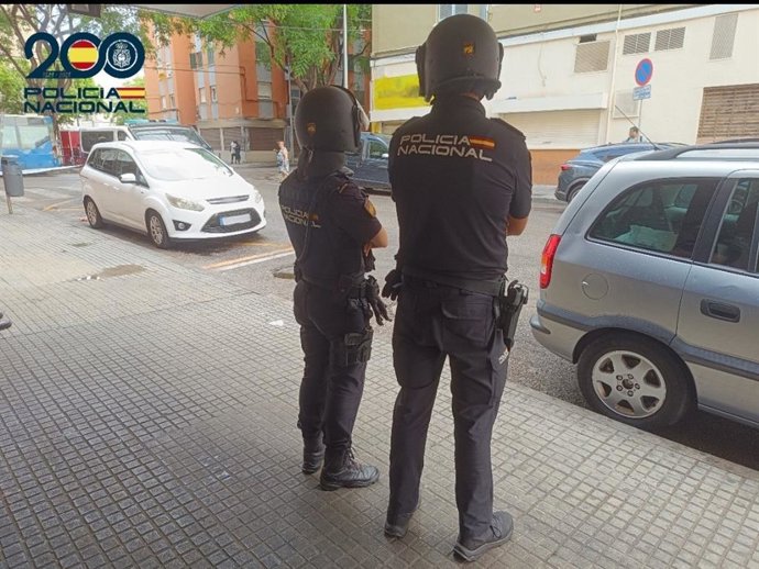 Agentes de la Policía Nacional.