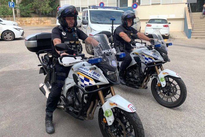 Patrulla motorizada de la Policía Local de Palma.