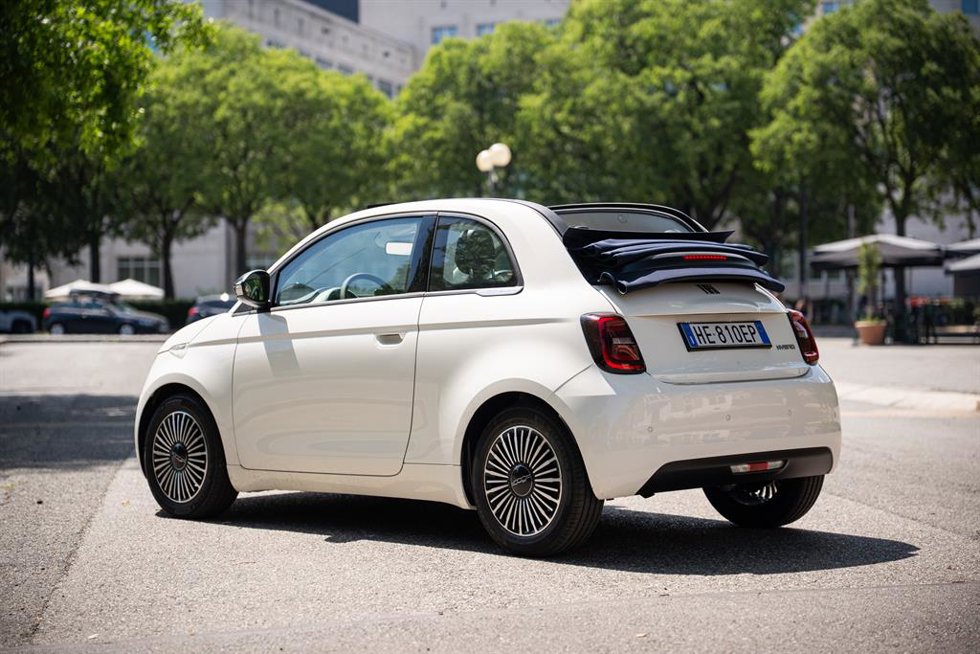 Fiat 500 Dolcevita, la edición descapotable del pequeño modelo de la marca italiana