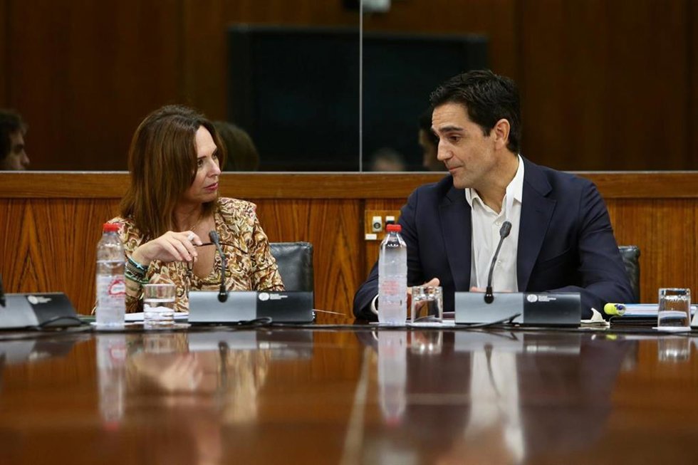 Reunión de la consejera de Fomento en funciones con el alcalde de Alcalá la Real