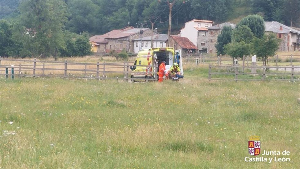 Rescate de la montañera lesionada en Posada de Valdeón (León)