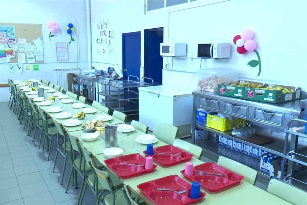 Archivo - Comedor escolar, foto de archivo