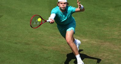 Tenis