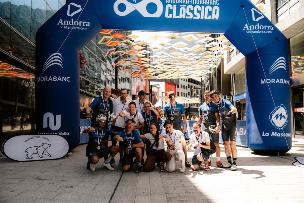 80 Corredores Completan El Reto 'Andorra Por La Inclusión' Del Equipo 'Tressisalapar'.