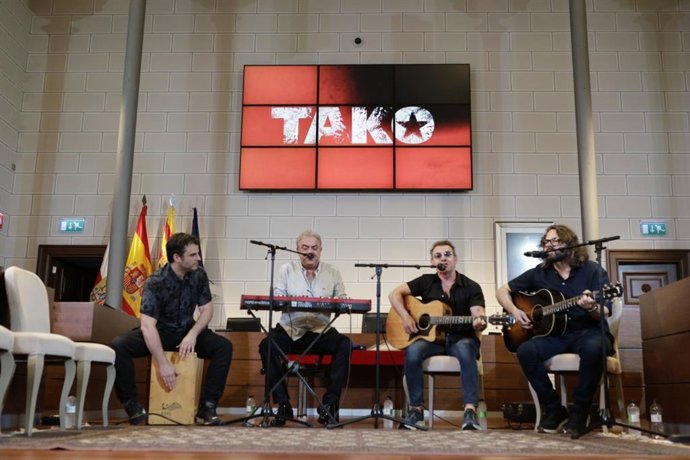 El grupo de rock Tako.