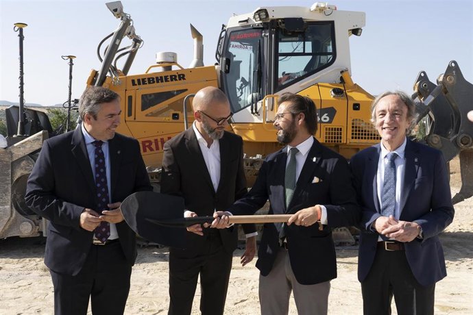 Acto de inauguración de las obras del centro de datos para IA en Escúzar (Granada).