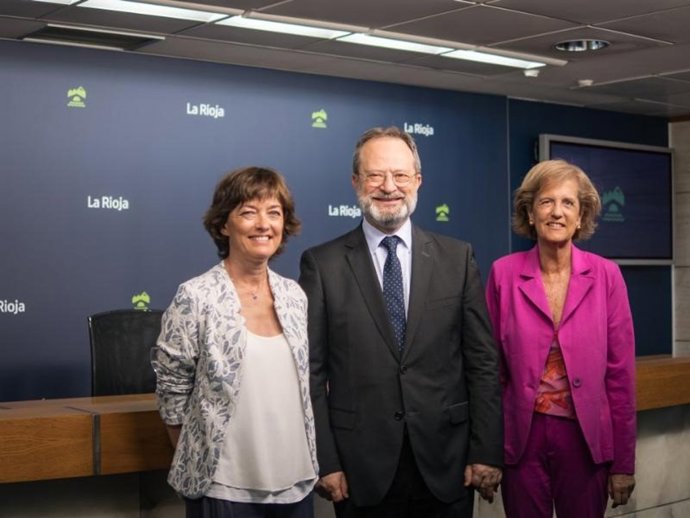 45 Nuevos Especialistas, 74 Residentes Y Más Profesionales; El SERIS Amplía Sus Recursos Humanos Para El Periodo Estival
