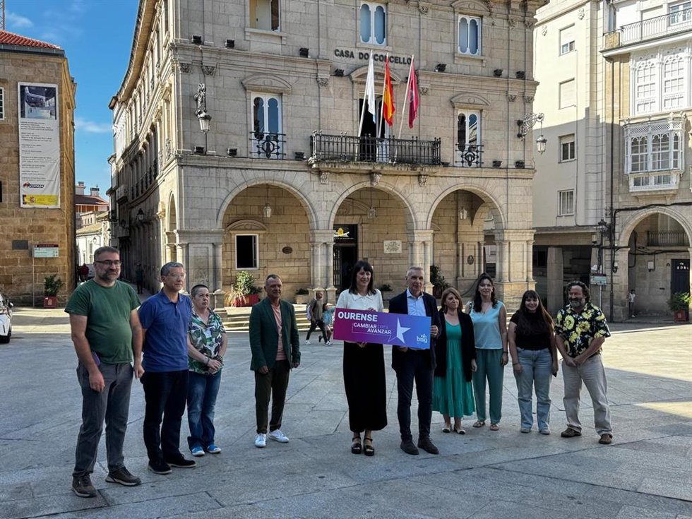 La portavoz nacional del BNG, Ana Pontón, presenta a Luís Seara como candidato a la Alcaldía en Ourense