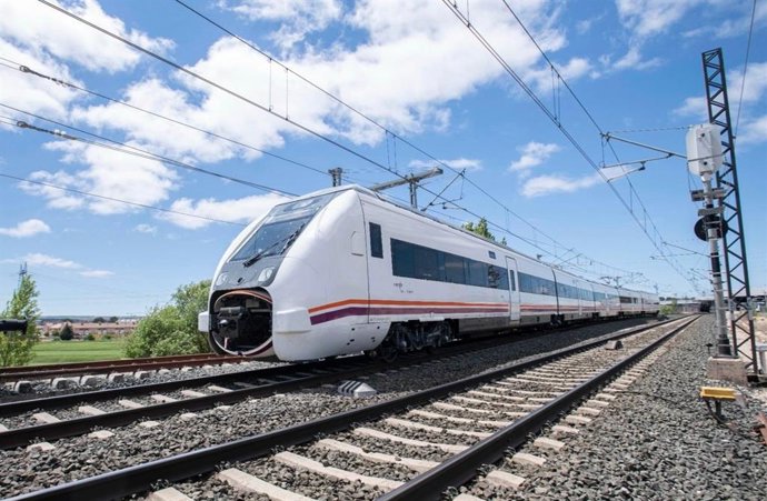 El Consejo de Ministros ha aprobado el acuerdo de ampliación del plazo de prestación de los servicios ferroviarios de proximidad, a 29 de junio de 2026.