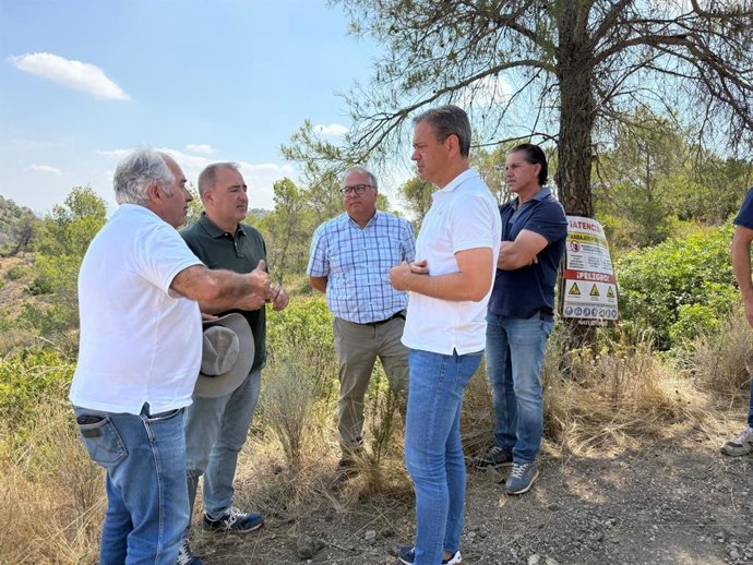 El Gobierno regional impulsa un proyecto para reducir el riesgo de incendios y generar empleo en el medio rural.
