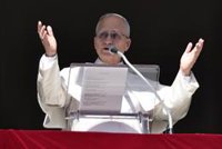 El Papa invita a "evitar todo lo que desgasta o hiere la comunión" en la fiesta de san Pedro y san Pablo