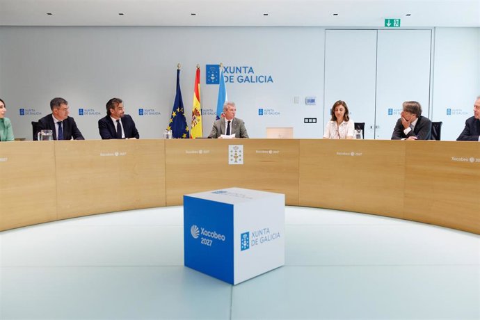 El titular del Ejecutivo gallego, Alfonso Rueda, preside la reunión del Consello.