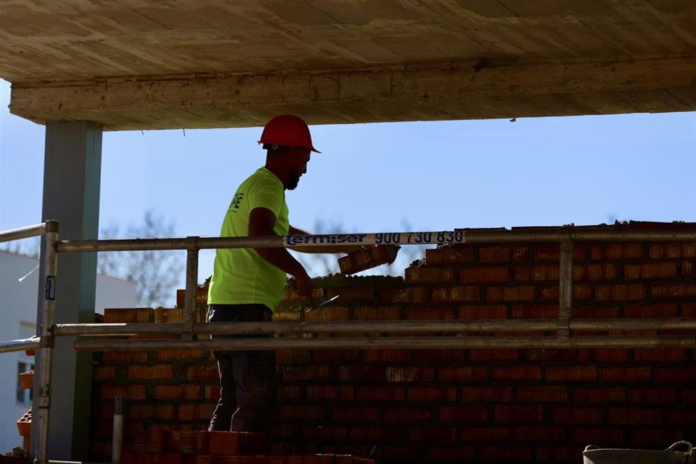 Archivo - CCOO de Andalucía considera una "irresponsabilidad política" que el PP andaluz impugne el nuevo Plan Estatal de Vivienda.  