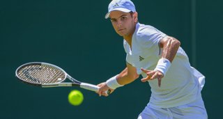 Tenis