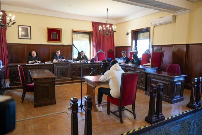Archivo - José Manuel V.V., alias "el Vara" al comparecer en el juicio por el atropello mortal de una bebé en Castilblanco de los Arroyos. Imagen de archivo.